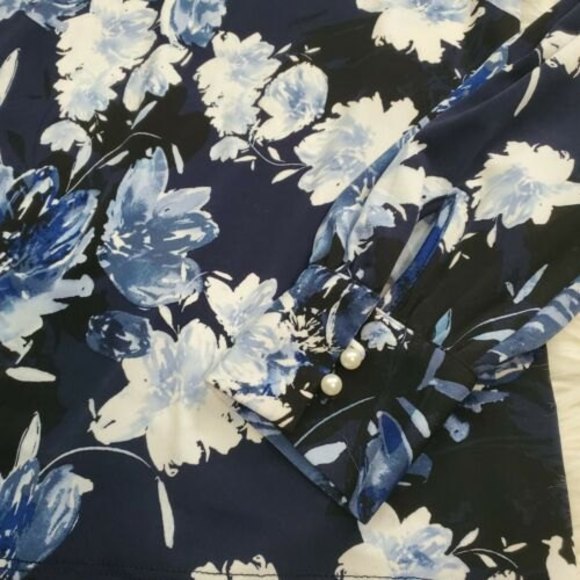 Karl Lagerfeld Paris Womens Floral Mock Turtleneck Blouse Faux Pearl Button S - Picture 9 of 12